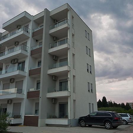 Apartments Jasmina Улцинь Экстерьер фото